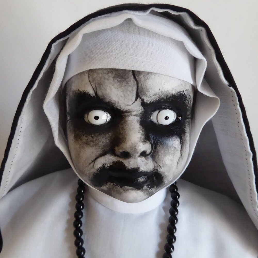 OOAK 17” CONJURING NUN VALAK HORROR DEMON DEPARTED EVIL DOLL HORROR ODDITY - Picture 2 of 13